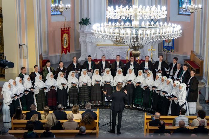 Glasoviti LADO gostovao u Otočcu